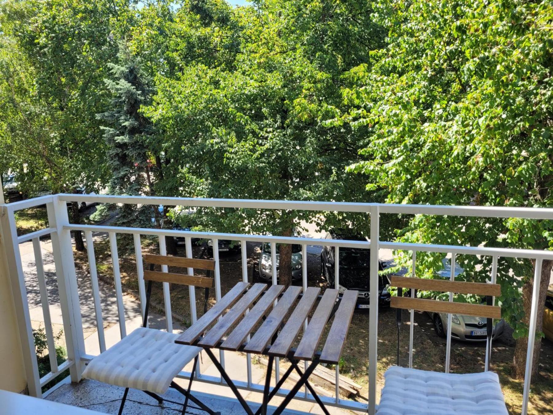 Community Park Apartment Ni Eksteriør bilde